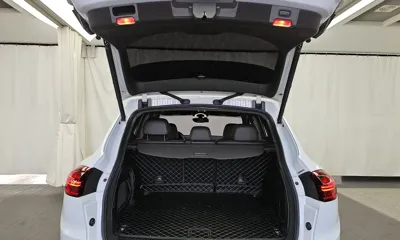 Porsche Cayenne 2017, 116068 км, за 23690.43 USD - фото 20
