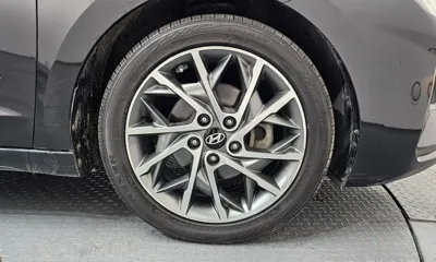 Hyundai Avante 2019, 151667 км, за 4951.09 USD