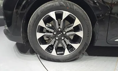 Kia Canival 2023, 40292 км, за 22882.39 USD