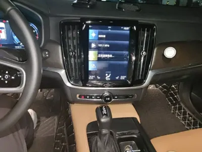 Volvo V90 2017, 62699 км, за 22041.95 USD - фото 6
