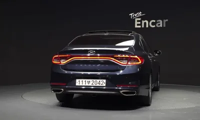 Hyundai Grandeur 2018, 121441 км, за 8769.42 USD