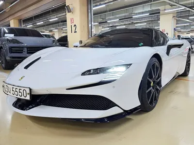 Ferrari SF90 2022, 5261 км, за 312004.45 USD