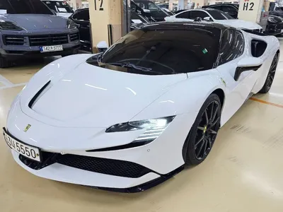Ferrari SF90 2022, 5261 км, за 312004.45 USD