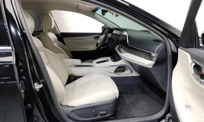Hyundai Grandeur 2023, 132552 км, за 13973.5 USD - фото 12