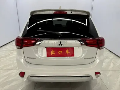 Mitsubishi Outlander 2022, 39100 км, за 12966.37 USD