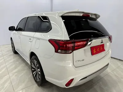 Mitsubishi Outlander 2022, 39100 км, за 12966.37 USD - фото 6