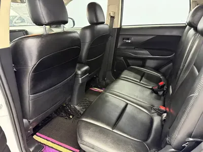 Mitsubishi Outlander 2022, 39100 км, за 12966.37 USD - фото 8