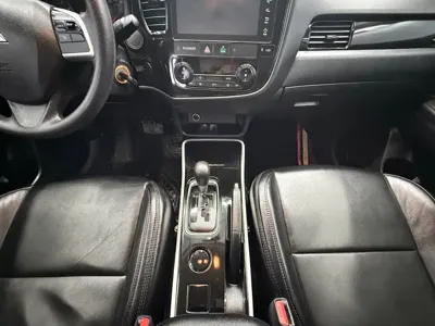 Mitsubishi Outlander 2022, 39100 км, за 12966.37 USD - фото 9