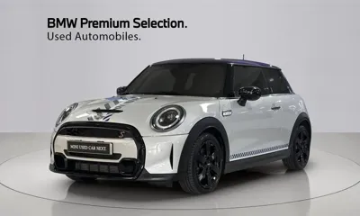 MINI Cooper · 2022 год