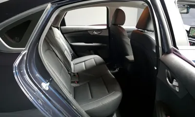 Kia K3 2020, 72699 км, за 8210.72 USD - фото 12