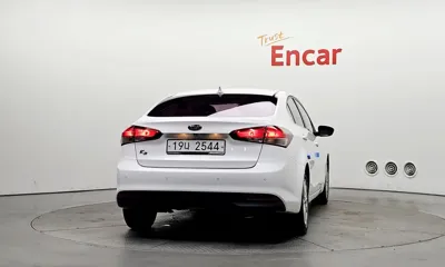 Kia K3 2016, 129442 км, за 3452.77 USD