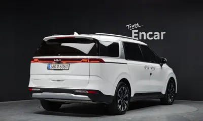 Kia Canival 2023, 59845 км, за 18046.02 USD