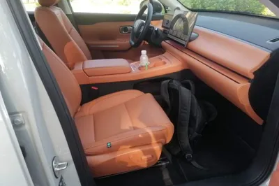 Leapmotor C10 2026, 6000 км, за 19273 USD - фото 24