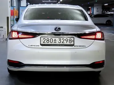 Lexus ES 2021, 103191 км, за 23762.64 USD
