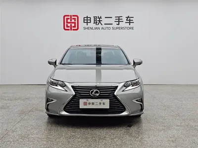 Lexus ES 2017, 58500 км, за 15448.67 USD
