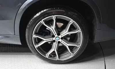 BMW X5 2022, 98301 км, за 42260.84 USD
