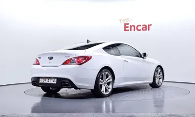 Hyundai Genesis 2009, 129041 км, за 3435.74 USD
