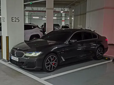 BMW 5-Series 2022, 98600 км, за 26821.58 USD
