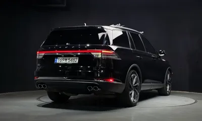 Lincoln Aviator 2022, 73199 км, за 26125.77 USD
