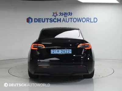 Tesla Model Y 2021, 90476 км, за 27898.12 USD