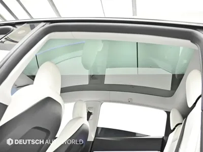 Tesla Model Y 2021, 90476 км, за 27898.12 USD - фото 18