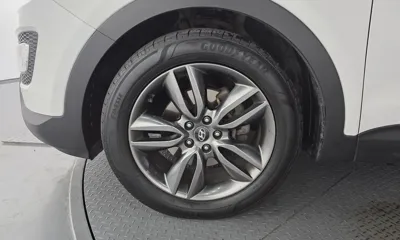 Hyundai Santafe 2014, 192109 км, за 3893.45 USD