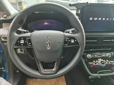 Lincoln Corsair 2022, 9000 км, за 15073.14 USD - фото 9