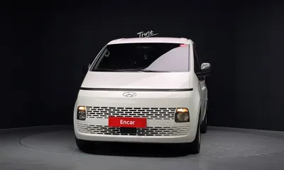 Hyundai Staria 2023, 131043 км, за 11579.51 USD
