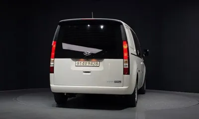 Hyundai Staria 2023, 131043 км, за 11579.51 USD