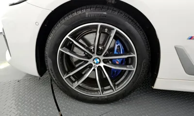 BMW 5-Series 2022, 27816 км, за 28807.92 USD