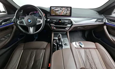 BMW 5-Series 2022, 27816 км, за 28807.92 USD - фото 7