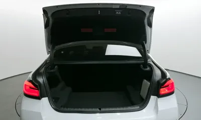 BMW 5-Series 2022, 27816 км, за 28807.92 USD - фото 20