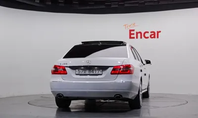 Mercedes-Benz E-Class 2013, 112736 км, за 5189.17 USD
