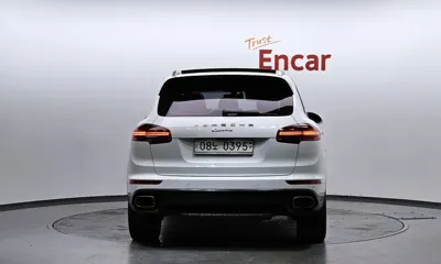 Porsche Cayenne 2016, 130951 км, за 22004.72 USD