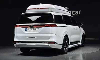 Kia Canival 2023, 61702 км, за 29139.05 USD