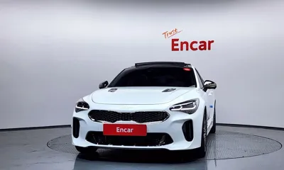Kia Stinger 2023, 39492 км, за 19735.08 USD
