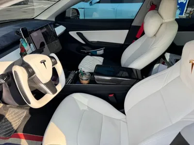 Tesla Model 3 2020, 122000 км, за 20349.22 USD