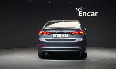 Hyundai Avante 2017, 103416 км, за 5112.28 USD