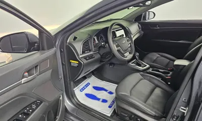 Hyundai Avante 2017, 74721 км, за 6449.51 USD - фото 10