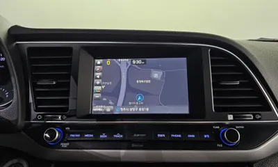 Hyundai Avante 2017, 74721 км, за 6449.51 USD - фото 17