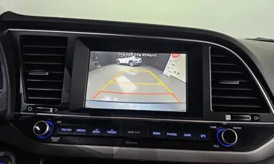 Hyundai Avante 2017, 74721 км, за 6449.51 USD - фото 18