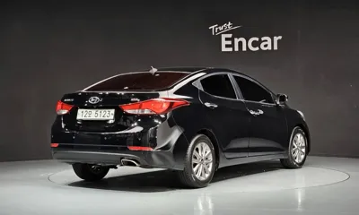 Hyundai Avante 2016, 82719 км, за 5407.17 USD