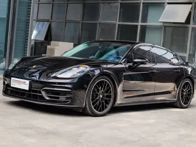 Porsche Panamera · 2022 год