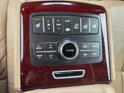 Hyundai Equus 2012, 73234 км, за 6940.78 USD - фото 17
