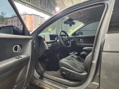 Hyundai Ioniq5 2023, 42600 км, за 5081.44 USD