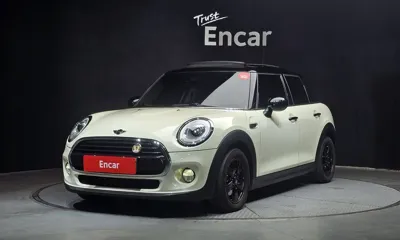 MINI Cooper · 2018 год