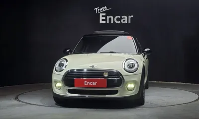 MINI Cooper 2018, 71114 км, за 5949.24 USD