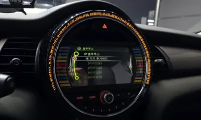 MINI Cooper 2018, 71114 км, за 5907.84 USD - фото 16
