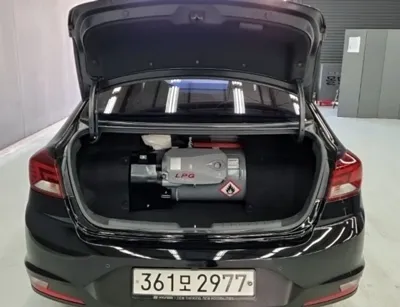 Hyundai Avante 2019, 97609 км, за 5776.55 USD