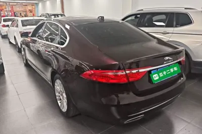Jaguar XFL 2018, 91400 км, за 14379 USD